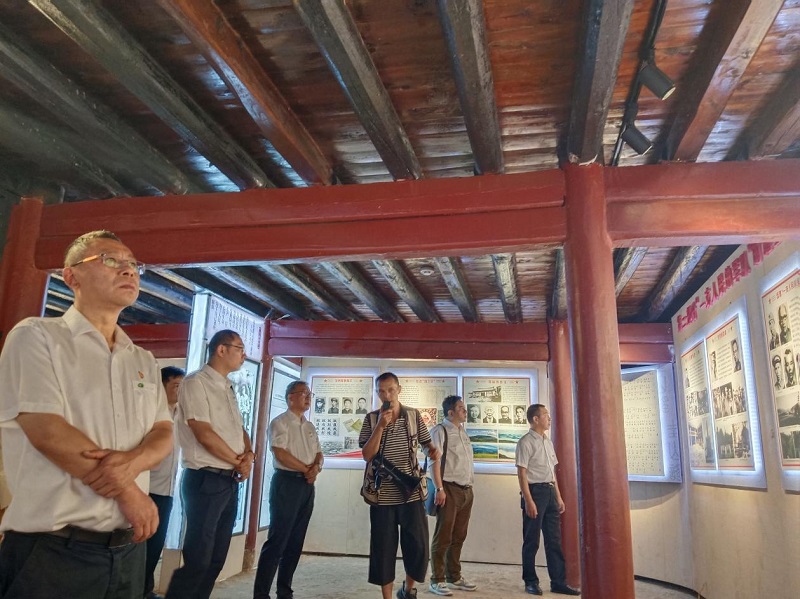 1689041417619199.jpg 6.jpg